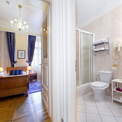 Golden Star Praga